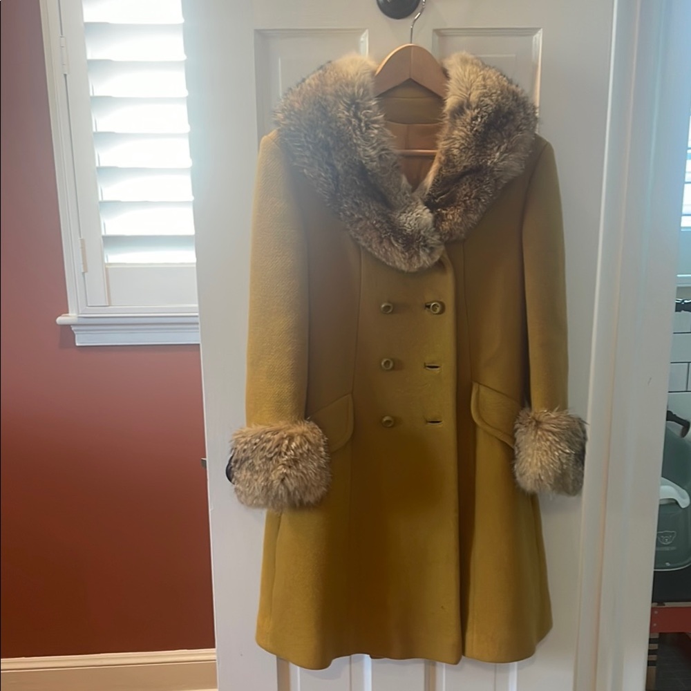ILGWU vintage wool mustard coat with fur trim